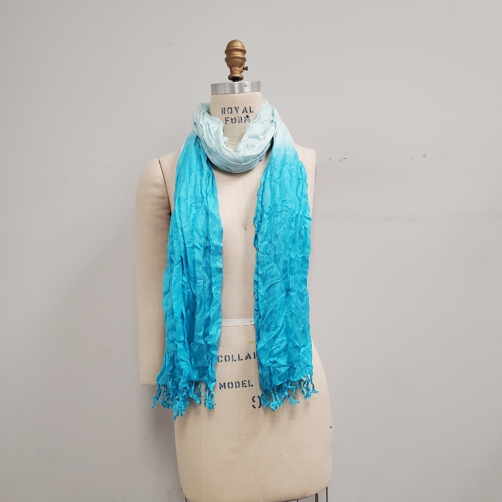 Gap Scarf